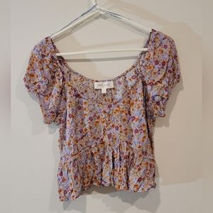 Pink Rose | Purple/Lavender Floral short top | Size : S NWT